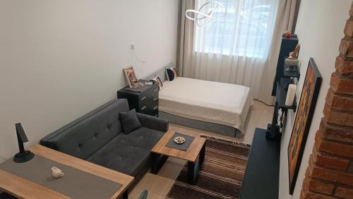 Kaunas Apartment | L studio