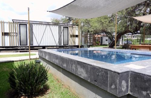 Leon Apartment | L W H Hotel & Glamping Container Park