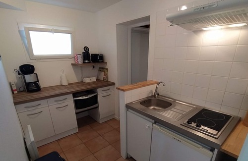 Villeneuve-sur-Lot House | La Bakénia, Gite "Joini" with swimming pool and airconditioning