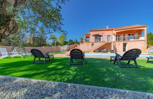 Banne Villa | LA BASTIDE DU MAZEL