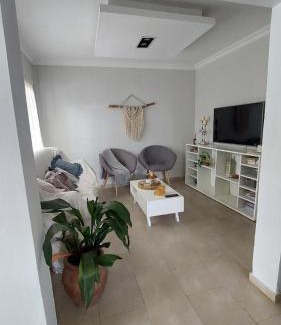 Yerba Buena House | La beethoven YB 1
