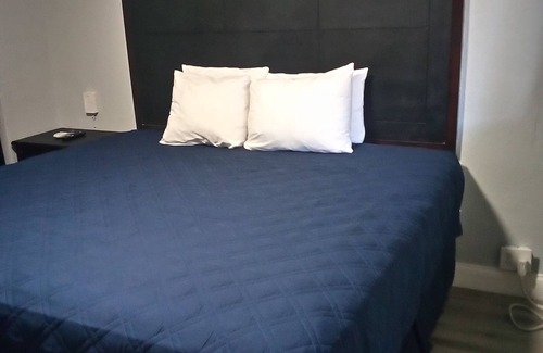 Seabreeze Park Hotel | La Bella Oceanfront Inn