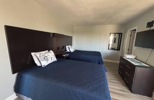 Seabreeze Park Hotel | La Bella Oceanfront Inn