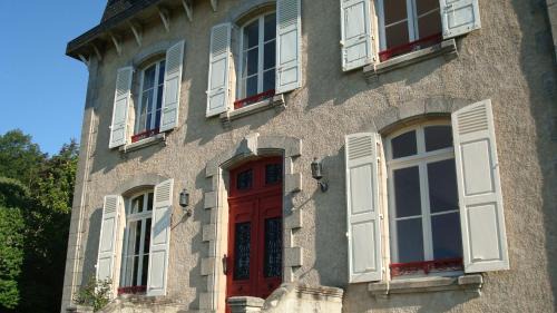 Eymoutiers Bed & Breakfast | La Belle Maison