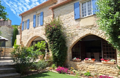 Calvisson Apartment | La Bergerie des 5 Sens between Nimes and Montpellier