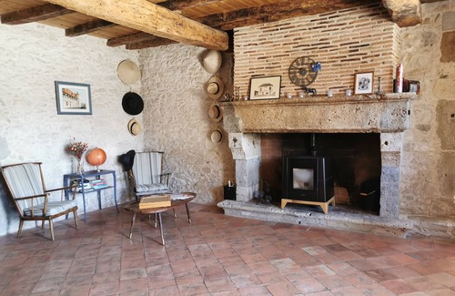 Nerac House | La Bernède, farmhouse with swimming pool