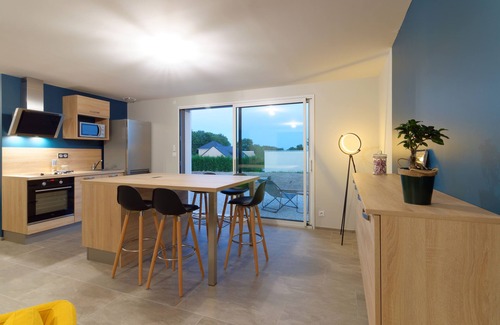 Vignoux-sur-Barangeon Apartment | La Birette. Studio house in the countryside. Motorway at 5 km.