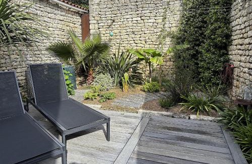 Saint-Pierre-d'Oleron House | La Brijolie 450m de la plage La Biroire