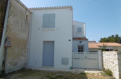 Saint-Pierre-d'Oleron House | La Brijolie 450m de la plage La Biroire
