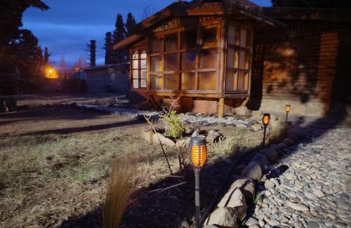 Dina Huapi Ski Chalet | La cabaña de Moni