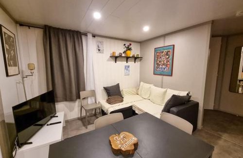 Labouheyre Ski Chalet | La cabane 27 ~ Chalet cosy au bord du lac de Peyre