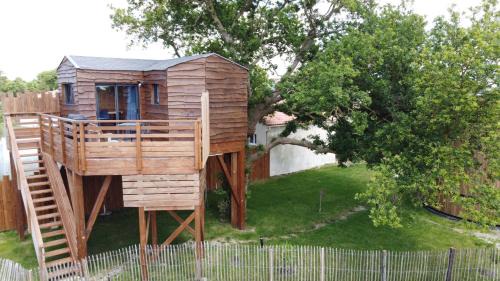 Les Landes-Genusson Ski Chalet | La Cabane dans les Arbres - Les Pieds dans le Pré
