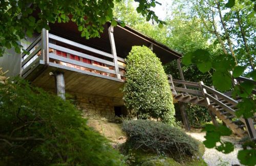 Saint-Laurent-sur-Sevre House | La Cabane du Commandeur