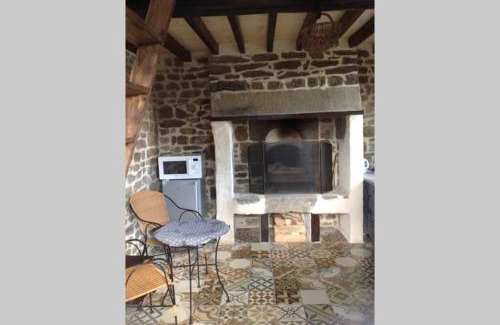 La Foret-Auvray House | La Cahute, gîte étape