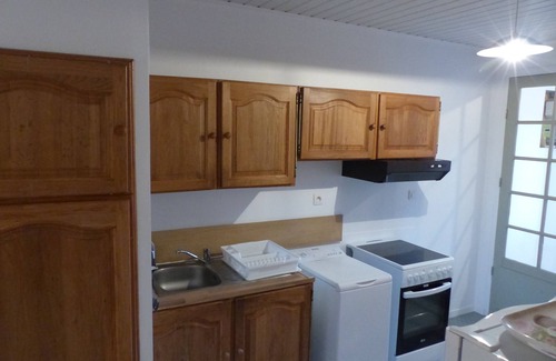 Blangy-sur-Bresle Apartment | La Calypso the 2-person studio (+ 1 child under 3) ideal for fishing