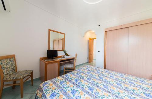 Ischia Porto Hotel | La Capannina - Hotel & Apartments