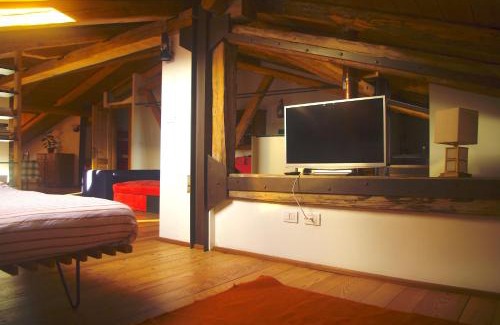 Coredo Apartment | La Casa Altrui - Loft incantevole, open space