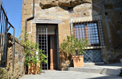 Pitigliano House | La Casa Degli Archi