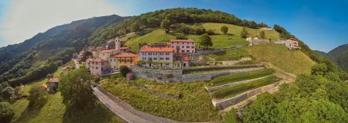 Muggio Hotel | "La Casa dei Gelsi" - Panorama Lodge MONTE GENEROSO