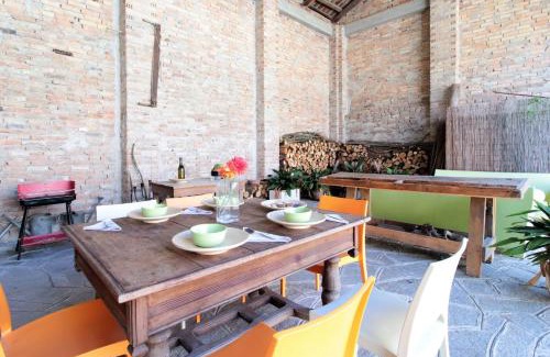 Brozolo House | La Casa Dei Nonni, House With Private Pool, Torino