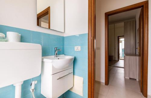 Lido Adriano Apartment | La Casa Del Mare Private Parking And WiFi