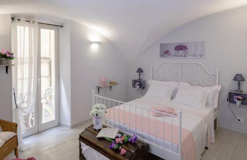Dolceacqua Apartment | La Casa di Anetì