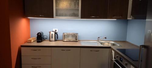 Sant'Eustacchio Apartment | La casa di Anna, appartamento trilocale con balcone e garage
