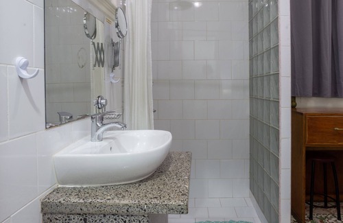 El Vedado House | La Casa Flamboyan