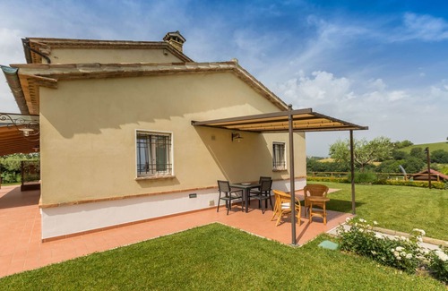 Orciano di Pesaro Apartment | La Casa in Campagna, 4 apartments with pool in Orciano, 20 minutes from the sea - apt. Il Magazzino