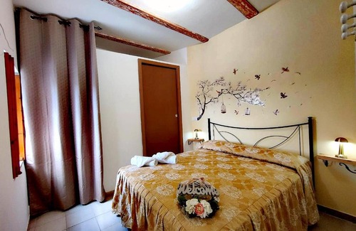Toffia Apartment | La Casa in Piazza