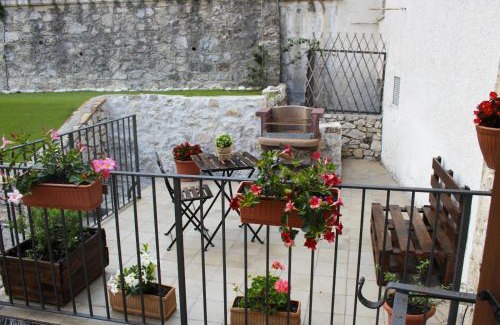 Villa Santa Maria Apartment | La casa in pietra