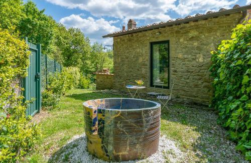 Greve in Chianti Villa | La Casa Nel Bosco D'arte- Greve in Chianti, holiday house with private garden