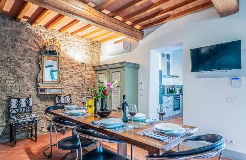 Greve in Chianti Villa | La Casa Nel Bosco D'arte- Greve in Chianti, holiday house with private garden