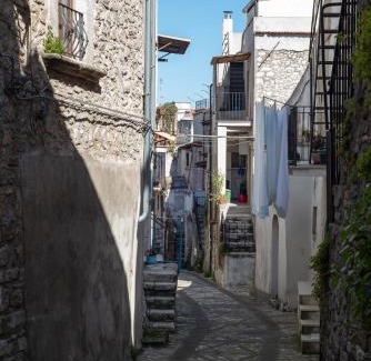 Vico del Gargano Apartment | La Casa nella pietra suite Gargano