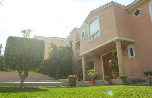 Chapultepec House | La Casa Rosa