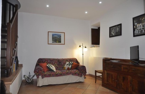 Corciano House | La Casa sull'Archetto