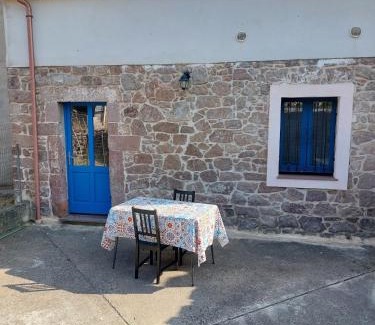 Allai House | La casetta azzurra