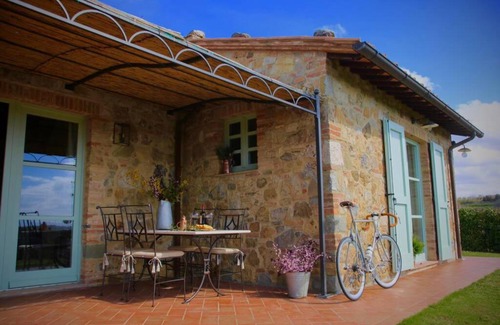 Torrita di Siena Villa | La Casina della Quercia, Your Tuscan Oak Tree House