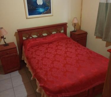 Amboy House | La Casita