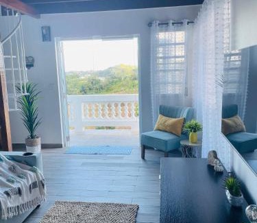 Montones Ski Chalet | La Casita Blanca Chalet Incredible View Romantic