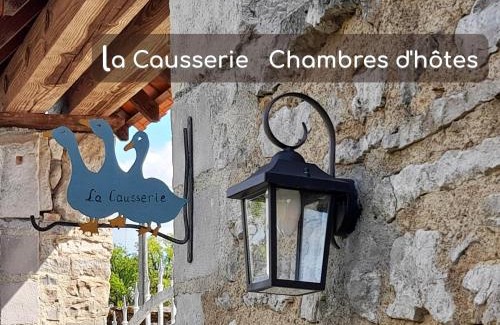 Gramat Bed & Breakfast | La Causserie, Chambre d'Hôtes avec piscine interieure, pour vous seuls !