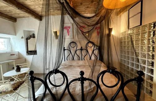 Calcata Apartment | la caverna madre di Calcata