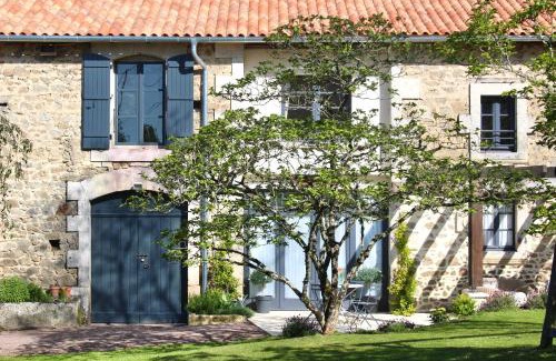 Piegut-Pluviers Villa | La Châtaigne