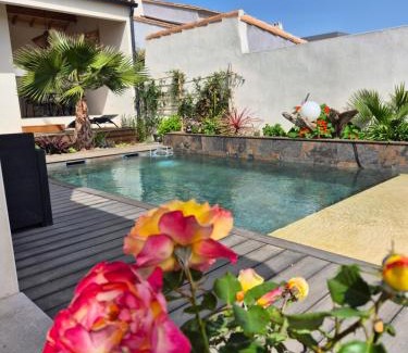 Aigues-Mortes Bed & Breakfast | La Chambre Côté Piscine