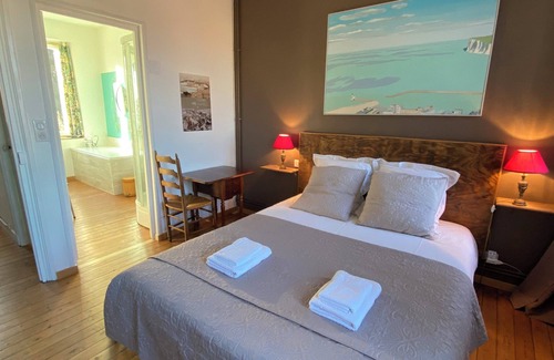 Ponts-et-Marais Bed & Breakfast | La Chambre Claire