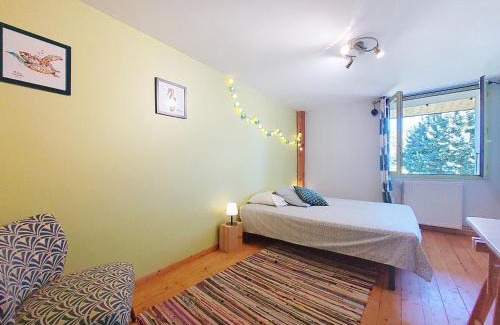 Saint-Sulpice Bed & Breakfast | La chambre du Tilleul de la Tarte Qui Flette