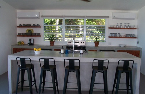 Bravos de Boston House | La Chata Beach House - Ocean Front!