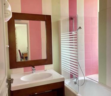 Saint-Etienne-de-Maurs Hotel | La Chatelleraie