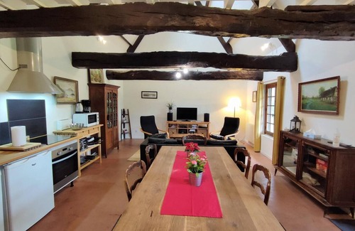 Saint-Martin-aux-Buneaux House | La Chaumière des Bâtisses