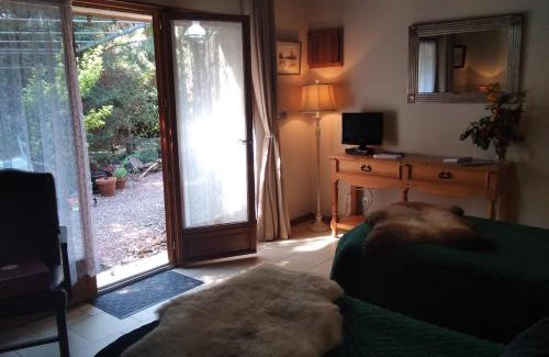 Chalandrey Bed & Breakfast | La Chevallerie - Tranquil oasis